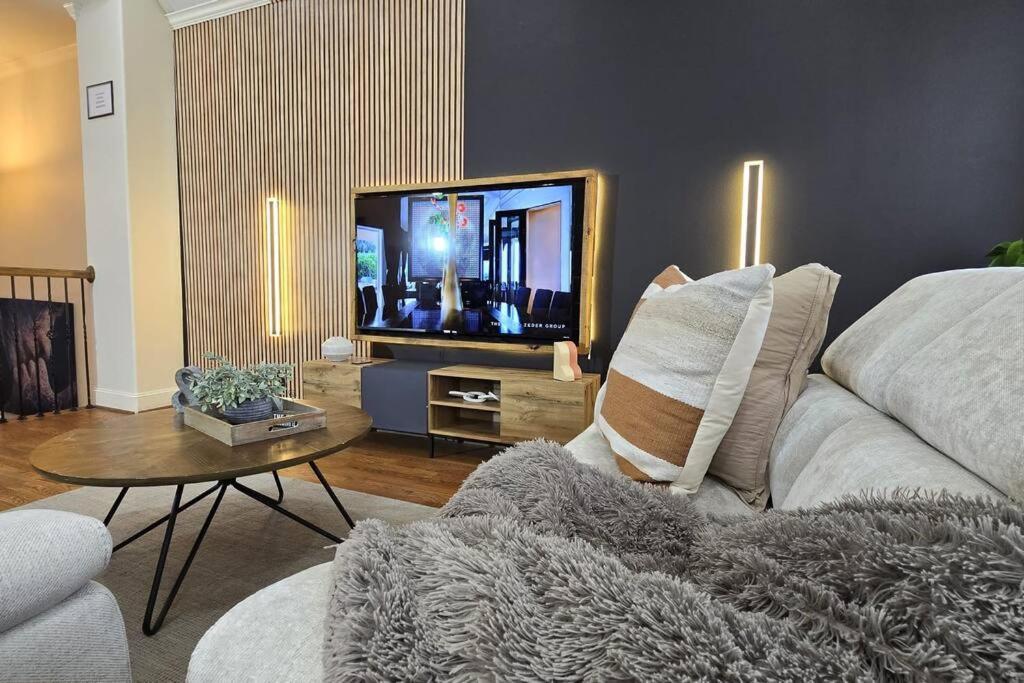 Modern Galleria Gem Private Jacuzzi 3 Br Houston Exteriör bild