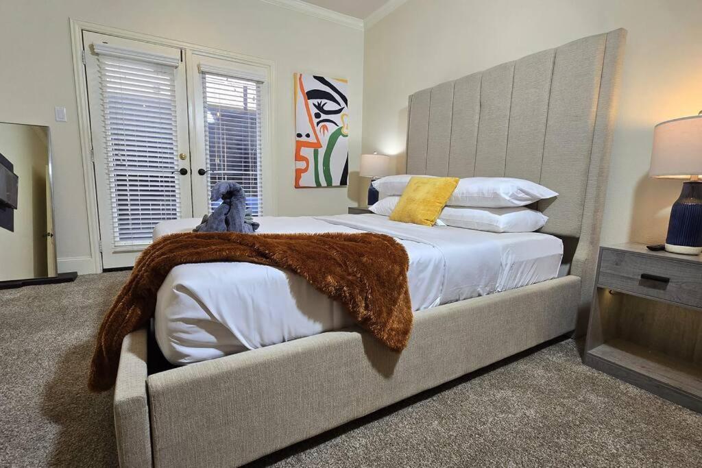 Modern Galleria Gem Private Jacuzzi 3 Br Houston Exteriör bild
